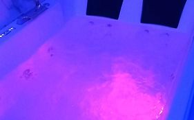 Jacuzzi Suite King
